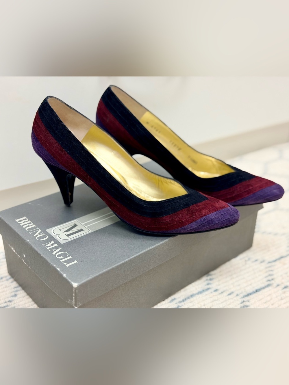 BRUNO MAGLI Vintage 80’s/90’s Suede Chevron Tricolor Pumps Heels W/ Org. Box - 7